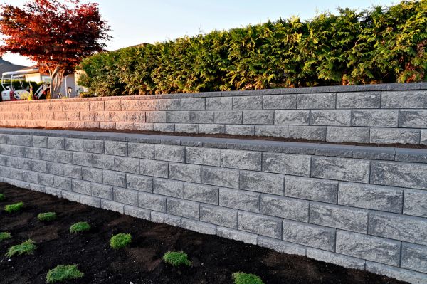 Concrete Retaining Wall Installation in Hilliard