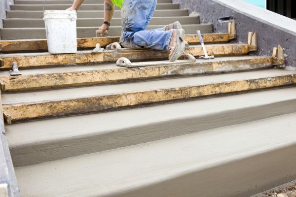 Concrete Steps Pouring in Hilliard