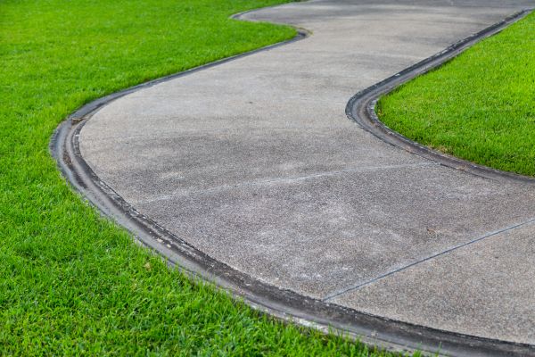 Concrete Sidewalk Construction in Hilliard