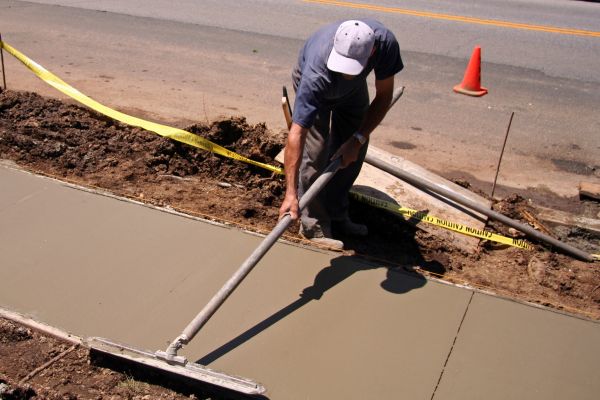 Sidewalk Building in Hilliard