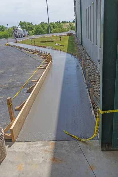 Concrete Sidewalk Paving in Hilliard