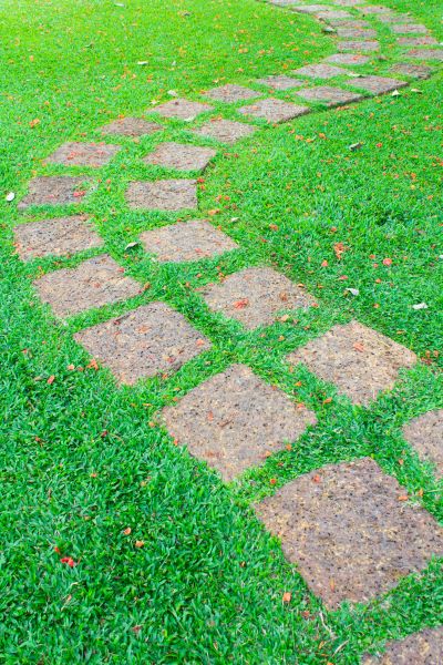 Backyard Pathway Construction in Hilliard